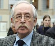 Василий Ливанов строит козни жене сына