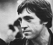 На имени Высоцкого наживаются телевизионщики