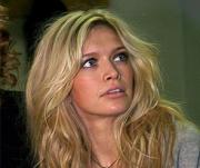 Вера Брежнева оказалась в одной постели с Игорем Верником