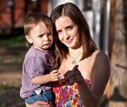 Агибалова издевается над маленьким сыном