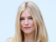 Сиенна Миллер ждет ребенка