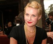 Рената Литвинова празднует день рождения в горах