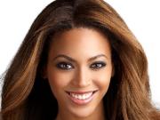 Бейонсе создает агитационные футболки