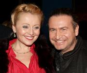 Агутин сделал подарок жене на миллион