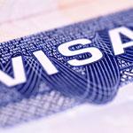 Американское посольство начинает выдавать туристические визы россиянам