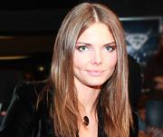 Елизавета Боярская родит раньше намеченного срока