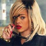 Обнажаясь Рианна борется со своими комплексами