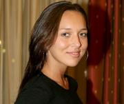 Певица Алсу возвращается на сцену