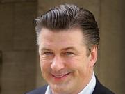 Алек Болдуин женится