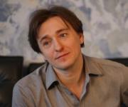 Сергей Безруков сам загоняет себя в гроб