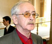 Экс-невестка обвиняет Василия Ливанова в жадности