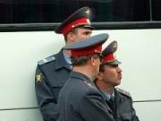 Отец и сын подозреваются в применении насилия в отношении полицейского