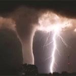 США продолжает противостоять нескончаемой череде смерчей