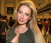 Звезда \"Блестящих\" родила дочь