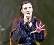 Елена Ваенга вернулась в семью