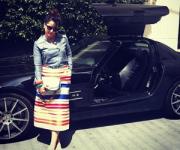 Тина Канделаки встретила первомай у бюста Ленина