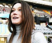 У первой леди Франции пропало молоко