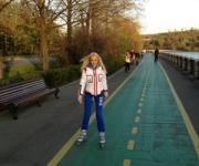 Лера Кудрявцева встала на ролики