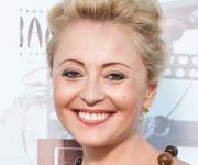 Анжелика Варум уходит со сцены