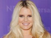 Джессика Симпсон продает фотографии новорожденной дочери