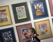 Губернатор посетил выставку детского рисунка