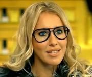 Ксения Собчак прокатилась в «Бентли» с голым мужиком