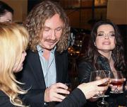 Зачем Игорь Николаев общается с бывшей тещей?