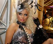 Звезда \"Блестящих\" готова полностью раздеться на сцене