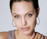 Анджелина Джоли пригласила Кейт Миддлтон потусоваться