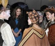 Кейт Миддлтон работает, пока принц Уильям смотрит футбол