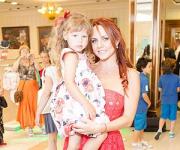 Маленькая дочь певицы МакSим совсем не похожа на маму