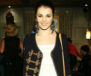 Сати Казанову уличили в беременности