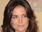 Кэти Холмс намерена получить полную опеку над дочерью