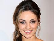 Мила Кунис  раскрыла подробности своего романа с Маколеем Калкиным