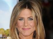 Дженнифер Энистон устроила волшебные каникулы с бой-френдом