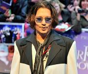 Джонни Депп издает пролетарский роман Вуди Гатри