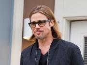 Брэд Питт подарил сыну «взрослый» подарок