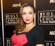 Чехова променяла мужа с сыном на Логинова