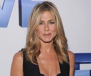 Джоли назвала Энистон невротичкой