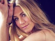 Дженнифер Энистон передумала приглашать мать на свадьбу