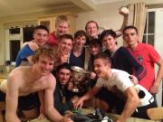 Дэниел Рэдклифф \"забухал\" с ирландской футбольной командой (ФОТО)