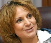 Людмила Артемьева перед родами решила омолодиться