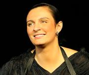 Елена Ваенга залила соседей