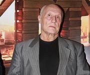 Наследником Пороховщикова стал его сводный брат