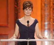 66-летняя Сарандон старше жениха на 30 лет