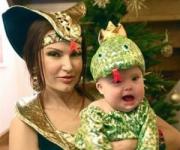 Бледанс показала подросшего сына