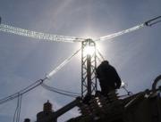 В Ставрополе внедорожник сбил силовую опору городской электросети, лишив десятки людей электричества