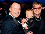 Певец опроверг информацию об усыновлении