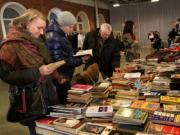 В Петербурге прошла благотворительная барахолка