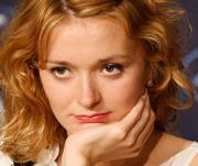 Надя Михалкова показала беременный живот